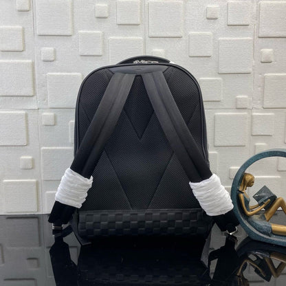 Mochila Couro Padrão Quadriculado Marrom