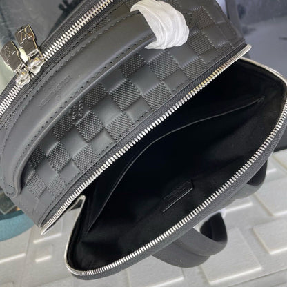 Mochila Couro Padrão Quadriculado Marrom