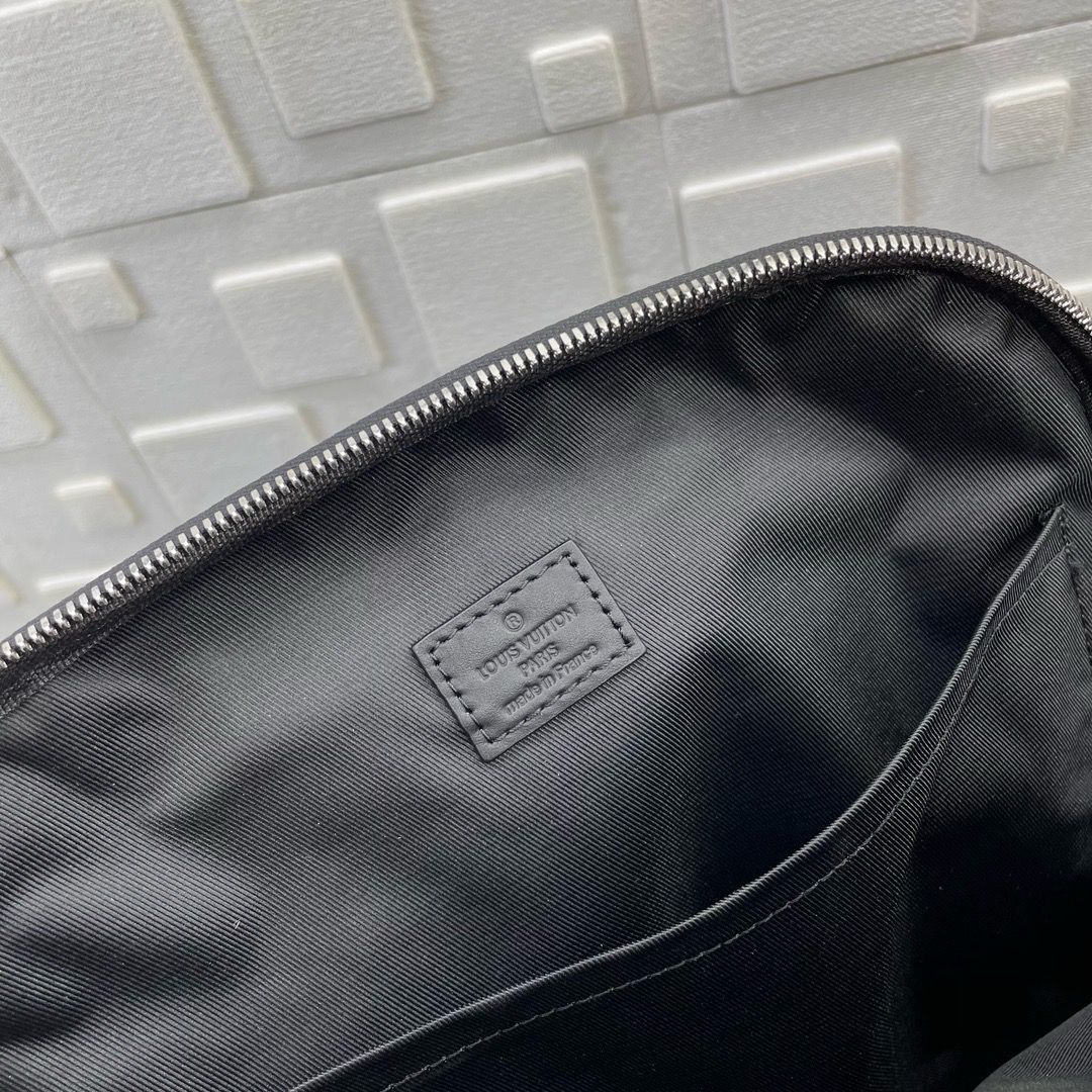 Mochila Couro Padrão Quadriculado Marrom