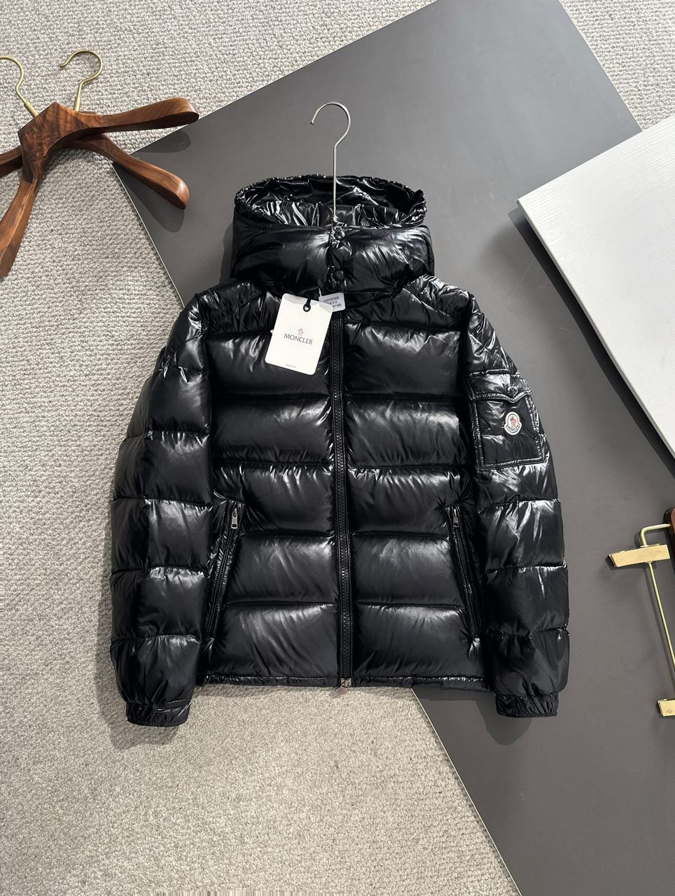 Jaqueta Nylon Acolchoada Preta Brilhante