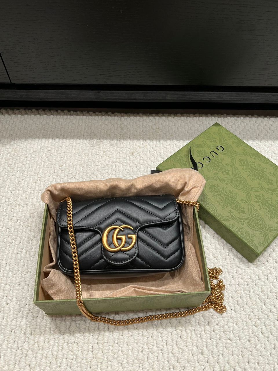 Bolsa Mini Couro Preto Detalhes Metalizados