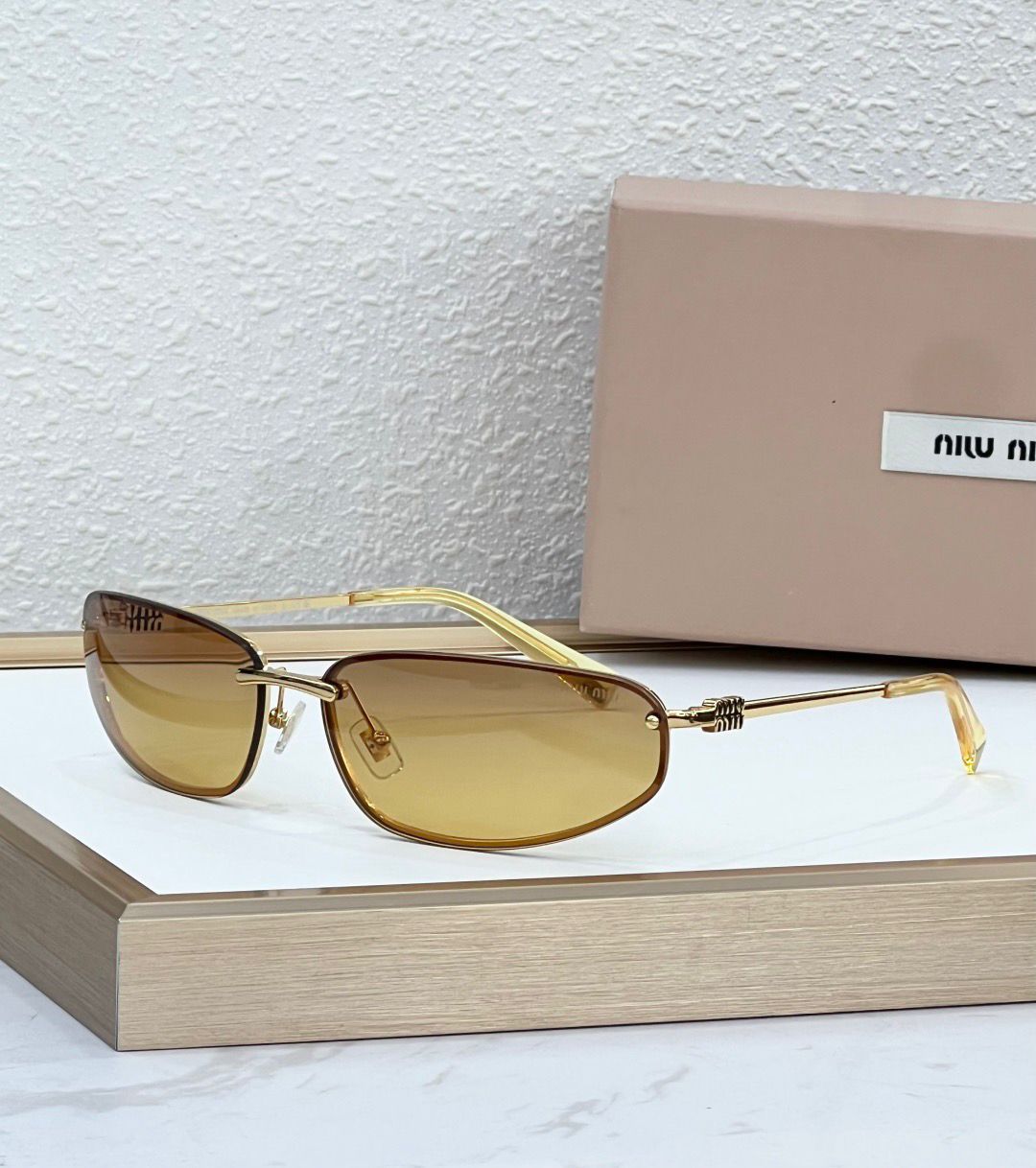 Óculos de Sol Acetato Dourado