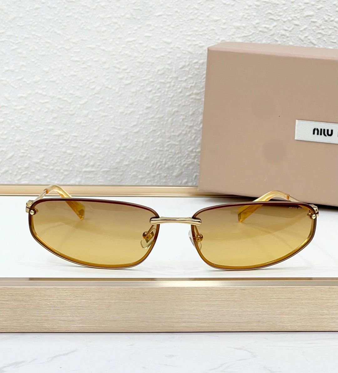Óculos de Sol Acetato Dourado