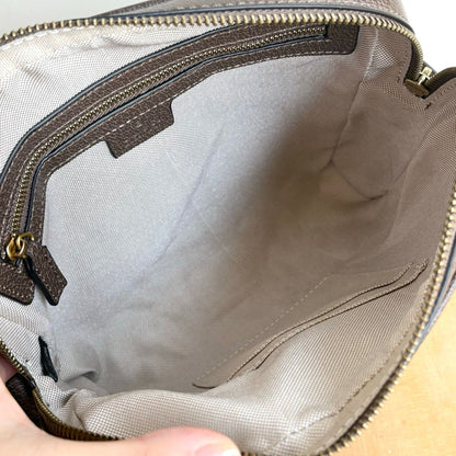 Bolsa Pequena Couro Padrão Entrelaçado Marrom com Alça Transversal
