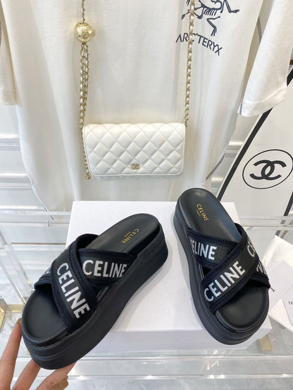 Sandália Slide Nylon Jacquard Padrão Geométrico