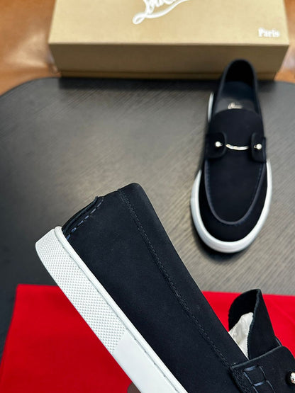Tênis Couro Preto Solado Vermelho Contraste