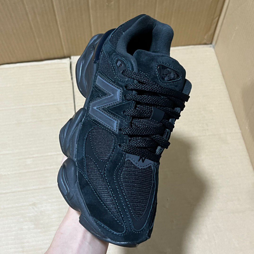 Tênis Runner Malha Preto Detalhes Cinza