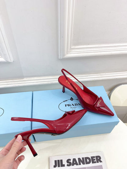 Sandália Scarpin Couro Vermelho com Tira Traseira
