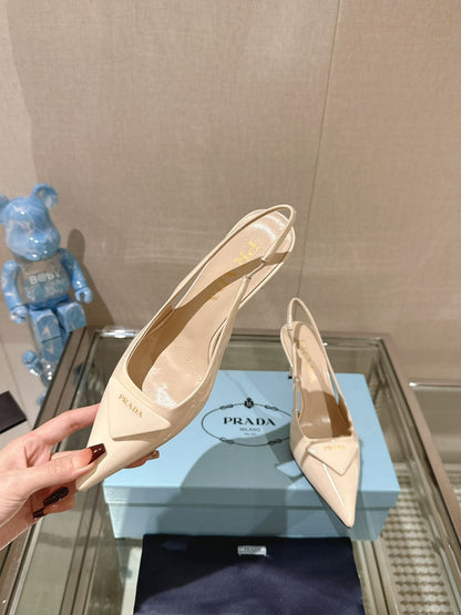 Sandália Scarpin Couro Branco Tira Traseira