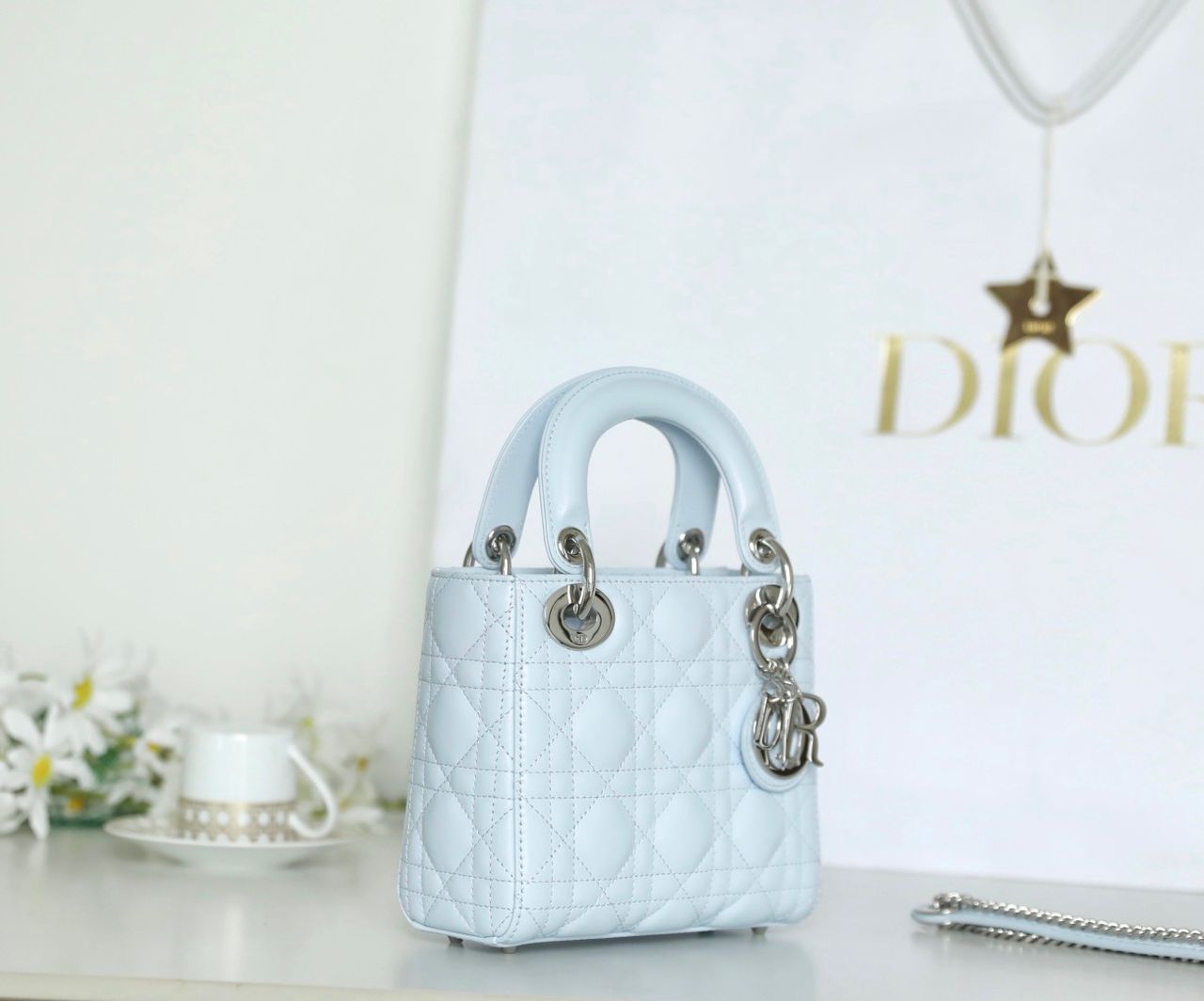 Bolsa Satchel Couro Cyan com Costura Decorativa