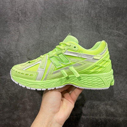 Tênis Runner Malha Verde Neon Detalhes Menta