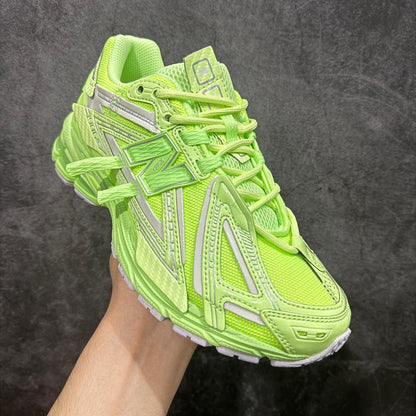 Tênis Runner Malha Verde Neon Detalhes Menta