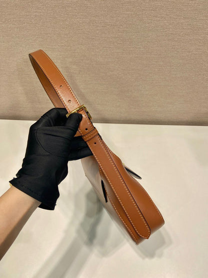 Bolsa de Ombro Couro Arqué Preta