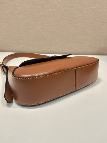 Bolsa de Ombro Couro Arqué Preta