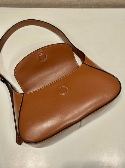 Bolsa de Ombro Couro Arqué Preta