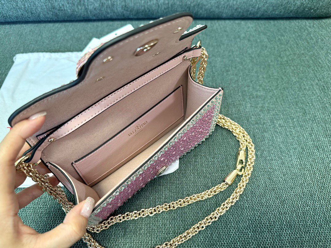 Bolsa Ombro Couro Preto Aplicações de Cristal