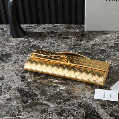 Bolsa Clutch Couro Dourada Textura Entrelaçada