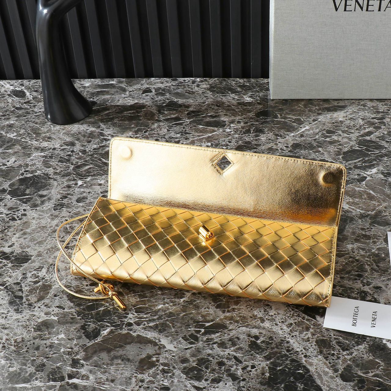 Bolsa Clutch Couro Dourada Textura Entrelaçada