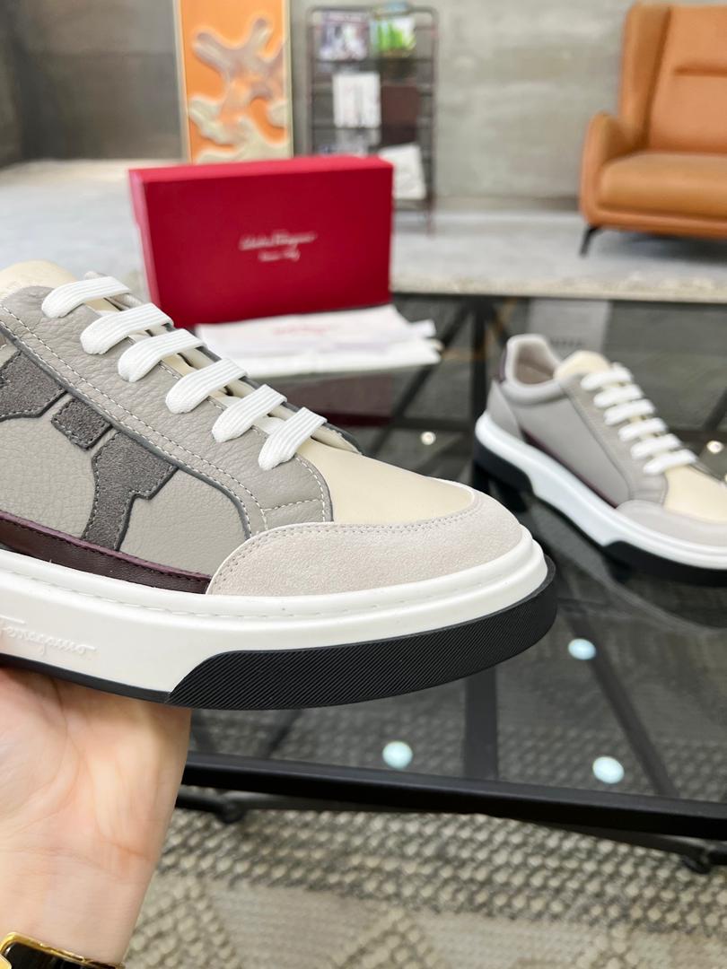 Tênis Couro Cinza Casual
