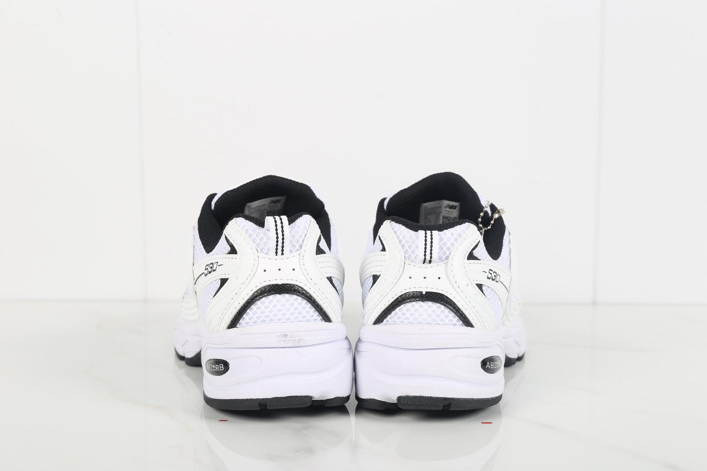 Tênis Runner Malha Branco Detalhe Preto