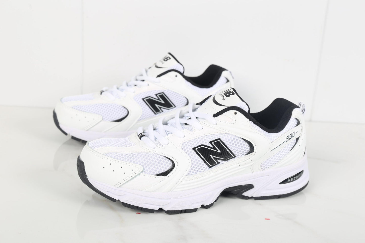 Tênis Runner Malha Branco Detalhe Preto
