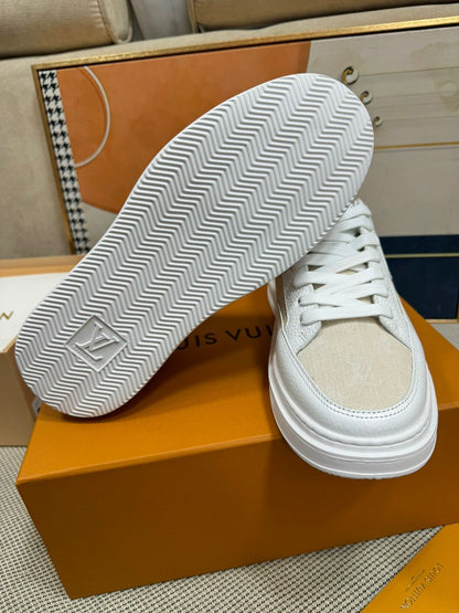 Tênis Couro Branco Off-Branco Detalhe Contrastante