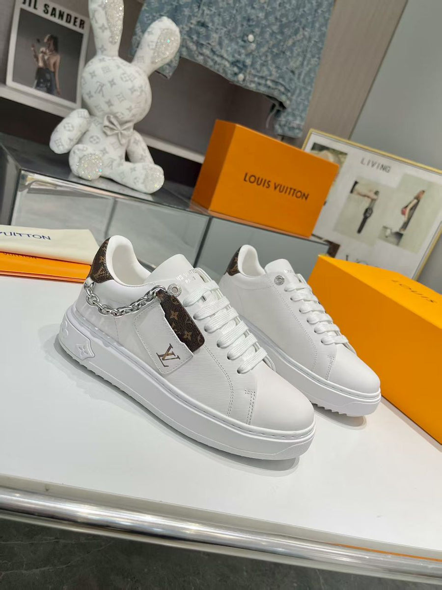 Louis Vuitton Time Out