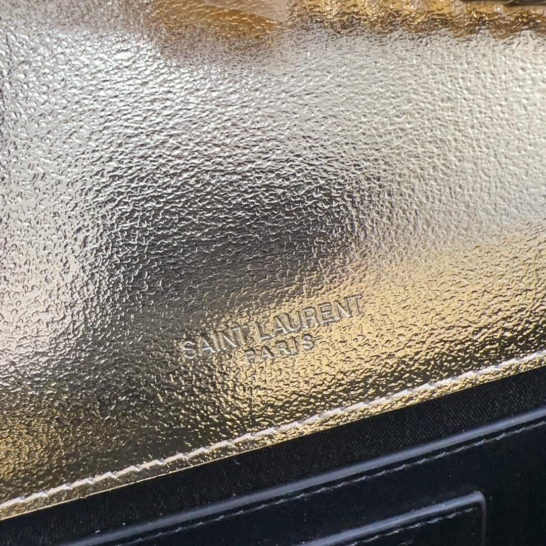 Bolsa Couro Dourado