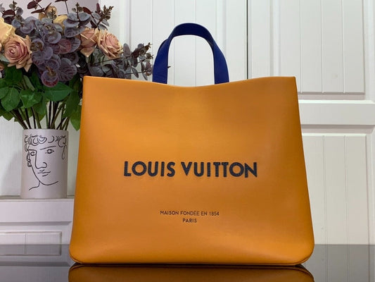 Bolsa Tote Shopper Couro Padrão Monograma Geométrico Marrom Tamanho M