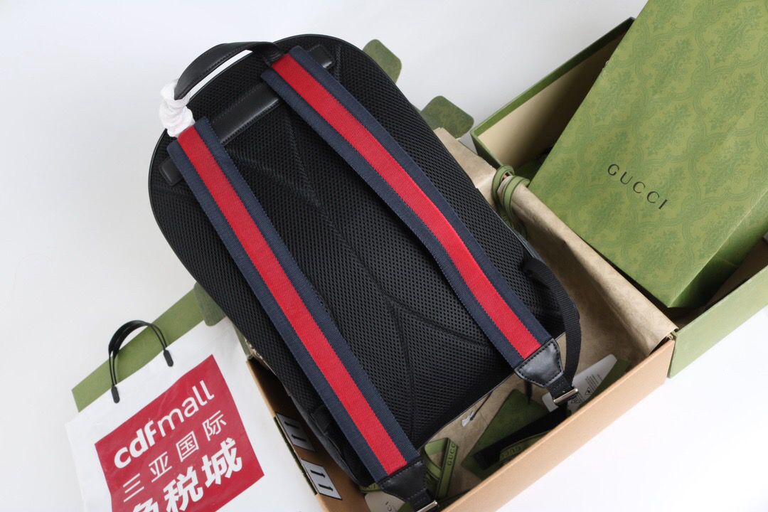 Mochila Couro Preto Costas