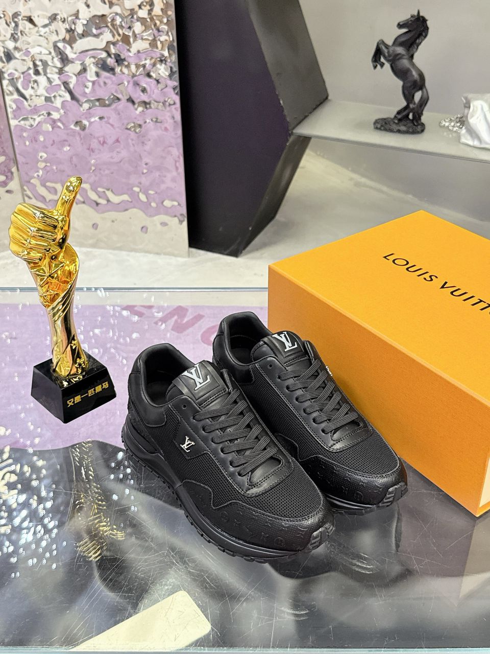 Tênis Runner Malha Preto Detalhe Lateral Cinza