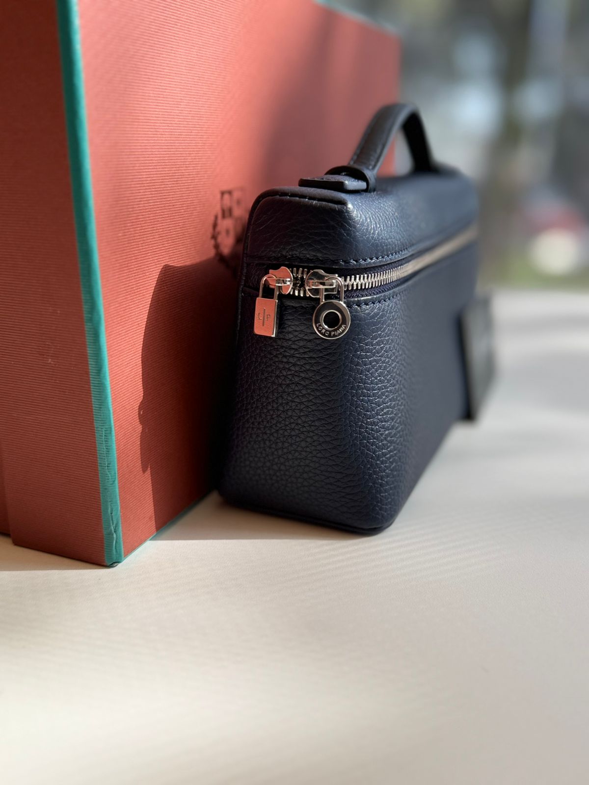 Bolsa Clutch Couro Azul com Bolso Extra