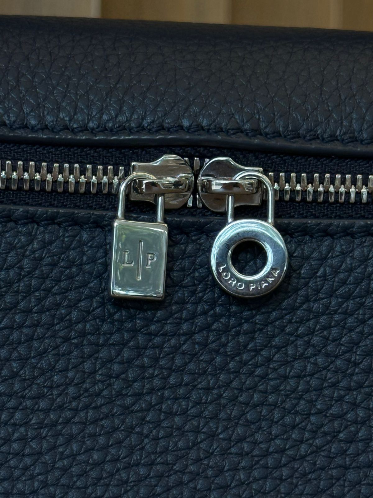Bolsa Clutch Couro Azul com Bolso Extra