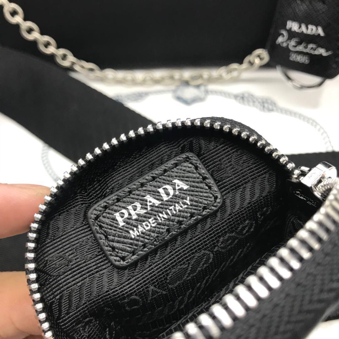 Bolsa Ombro Nylon Preto Placa Triangular