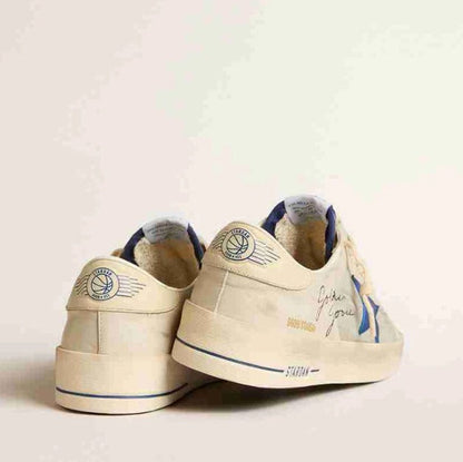 Tênis Couro Cano Alto Creme Detalhe Azul Solado Branco
