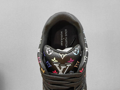 Tênis Couro Preto Detalhe Floral Multicolorido