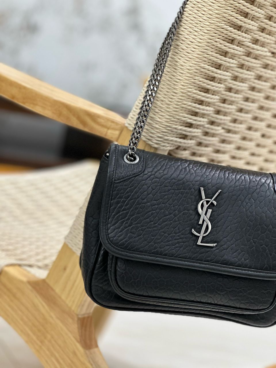 Bolsa Ombro Couro Costura em Corrente Tamanho Grande