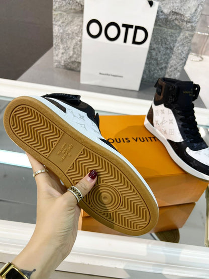 Tênis Bota Couro Preto Cano Médio