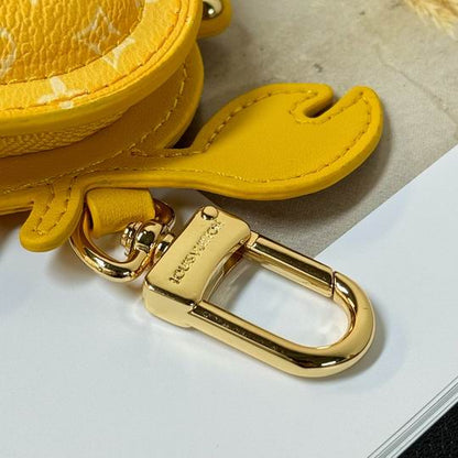 Chaveiro Bag Charm Padrão Monograma Geométrico Amarelo Caranguejo
