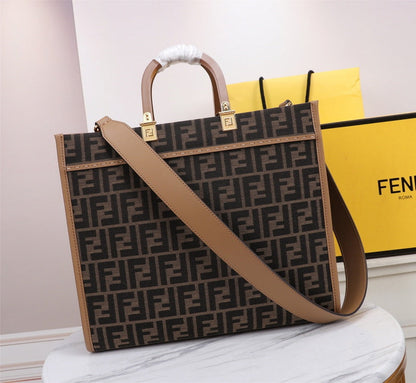 Bolsa Tote Jacquard Padrão Letras F Espelhadas