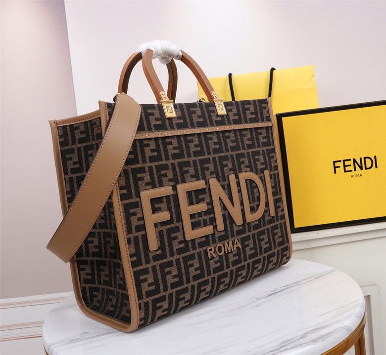 Bolsa Tote Jacquard Padrão Letras F Espelhadas