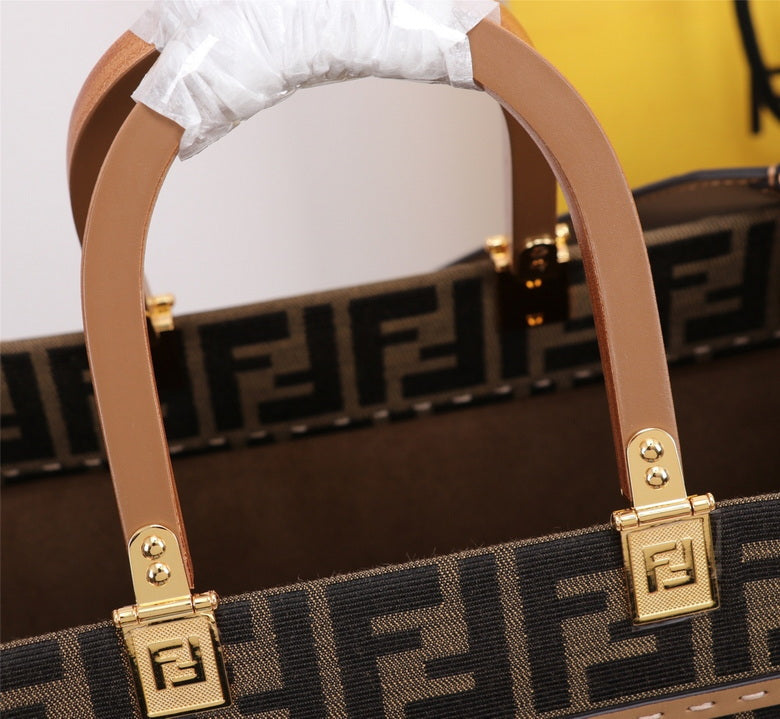 Bolsa Tote Jacquard Padrão Letras F Espelhadas