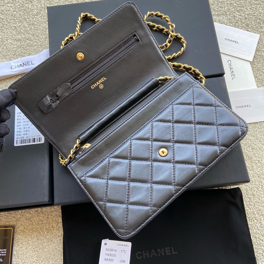 Bolsa Pochete Couro Agneau Preto Placa Frontal Dupla