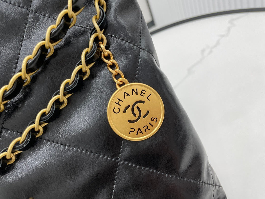 Bolsa Hobo Couro Matelassê Preto