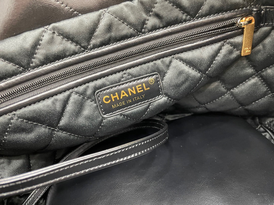 Bolsa Hobo Couro Matelassê Preto