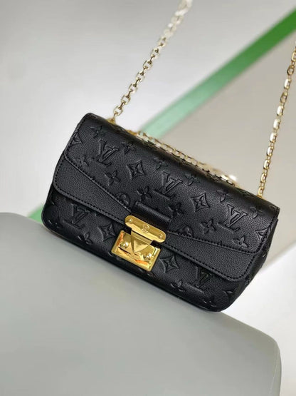 Bolsa Satchel Couro Preto Padrão Monograma Geométrico
