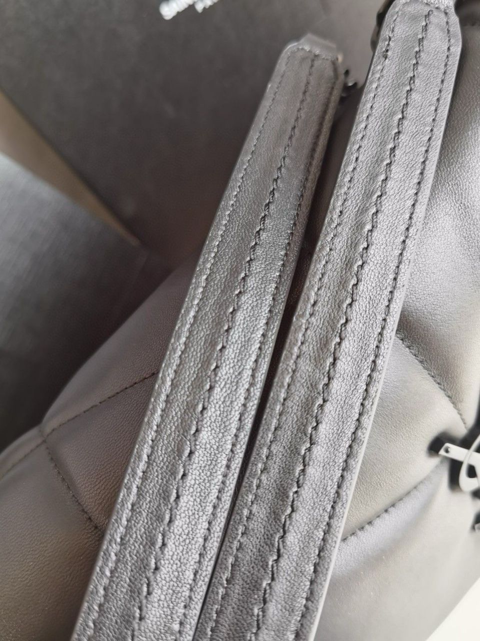 Bolsa Puffer Couro Nappa Média Acolchoada