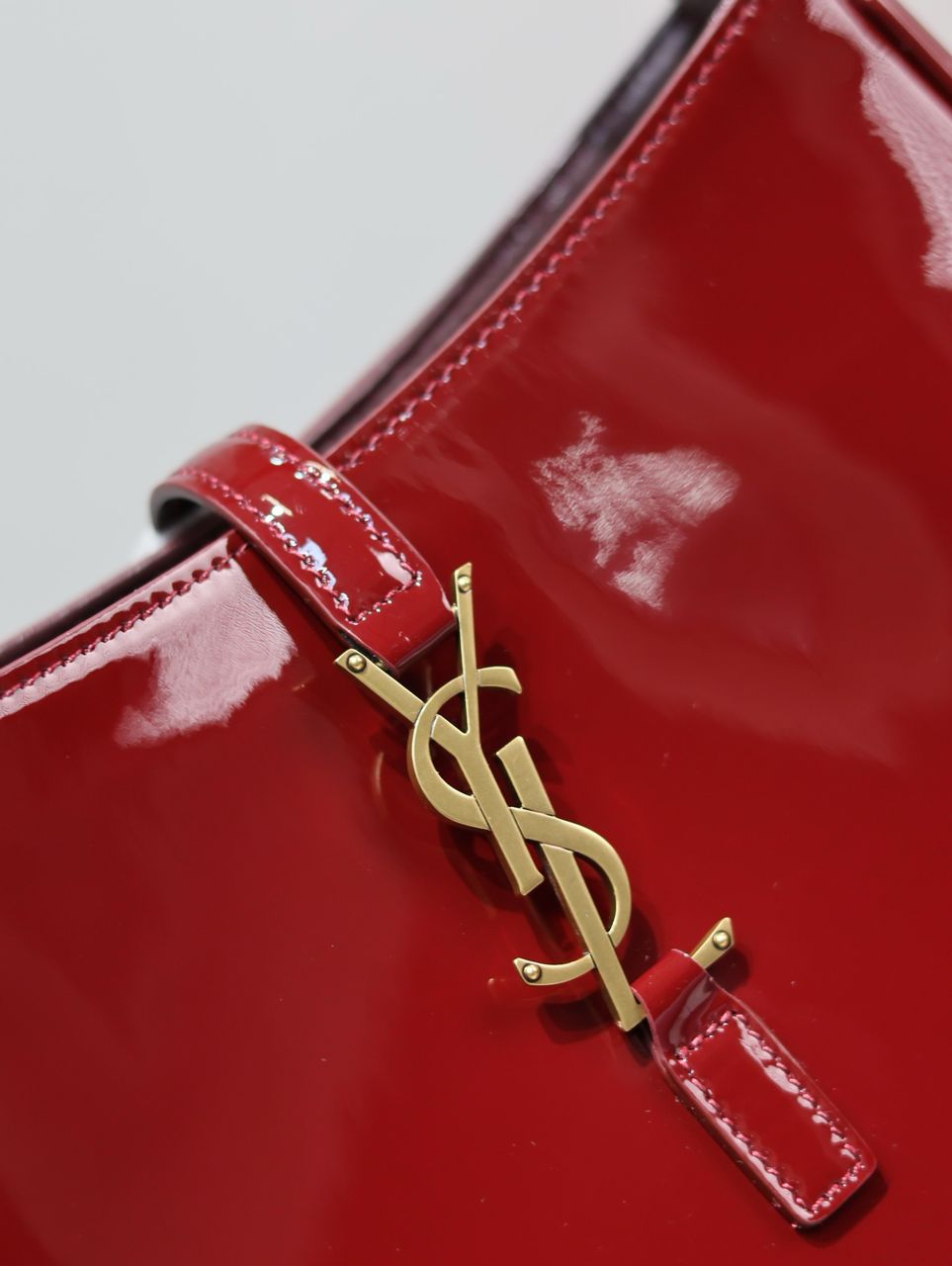 Bolsa Estruturada Couro Envernizado Vermelho Granada Tamanho Mini