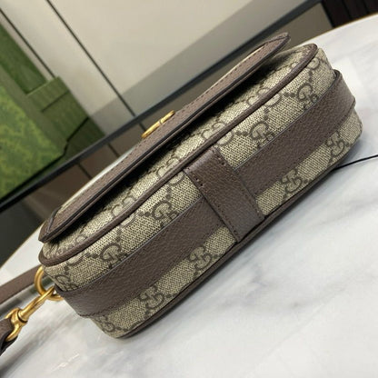 Bolsa Tiracolo Couro Padrão Letras Entrelaçadas Super Mini