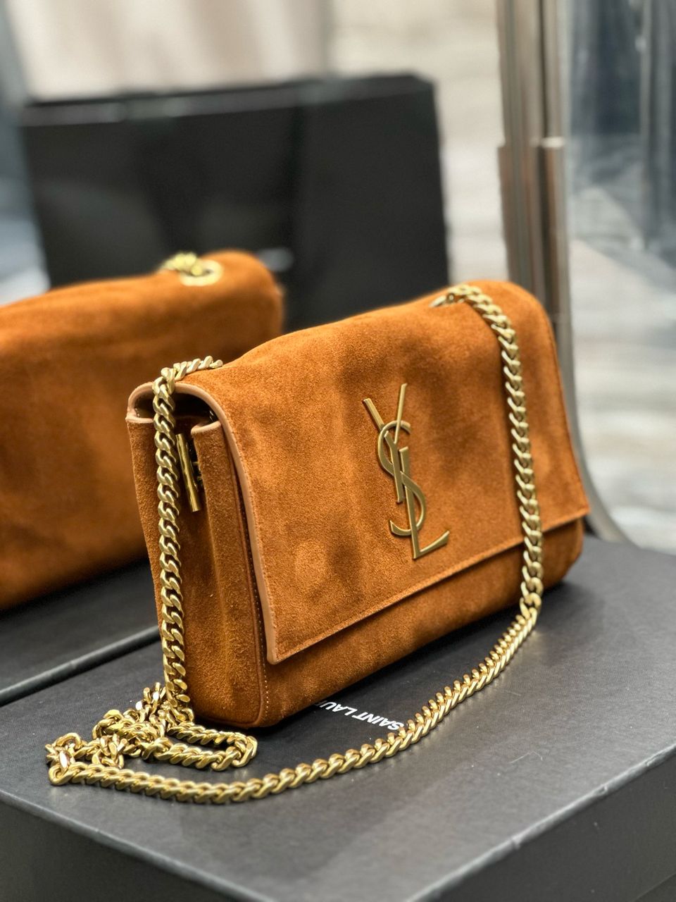 Bolsa Couro Padrão Monograma Geométrico